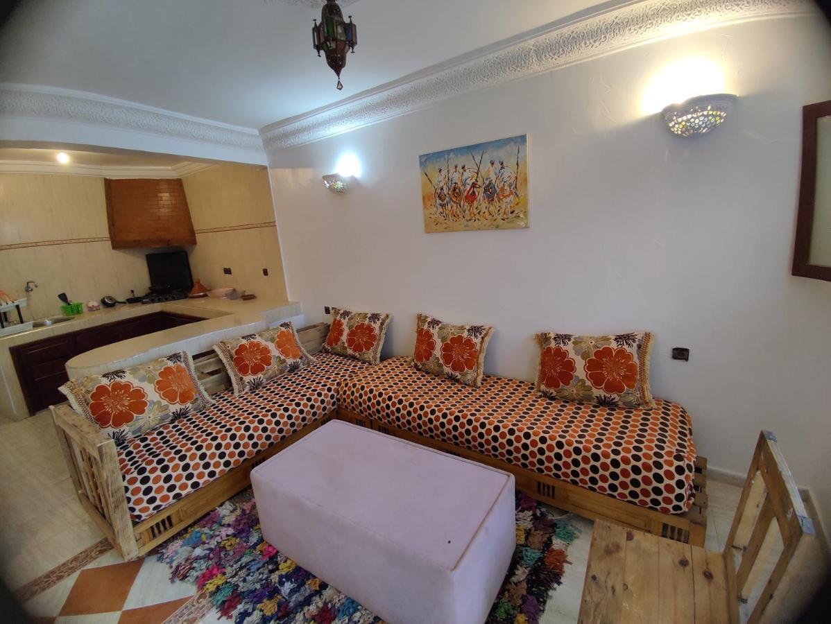 Red Carpet Surf House Apartment ทากาเซาท์ ภายนอก รูปภาพ